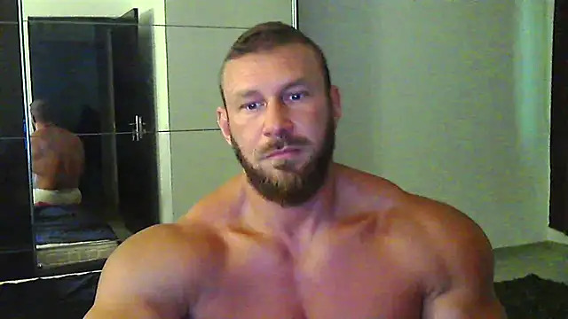 Snapshot of muscularkevin chatting on 06-27-26, 03:33 muscularkevin online show from 06-27-26, 03:33