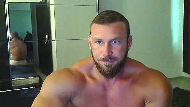 Snapshot of muscularkevin chatting on 06-27-26, 01:17 muscularkevin online show from 06-27-26, 01:17