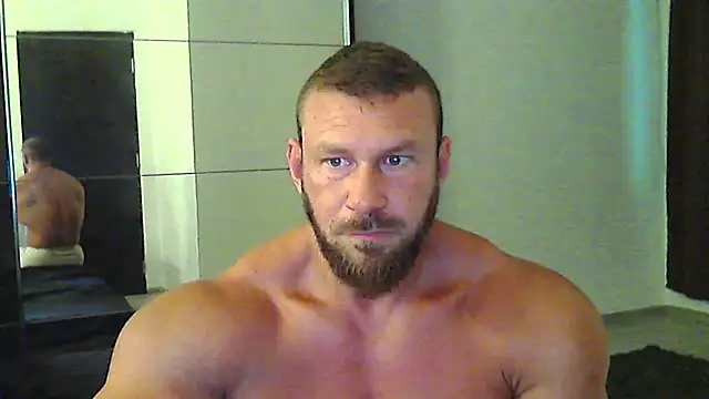 Snapshot of muscularkevin chatting on 06-28-26, 03:45 muscularkevin online show from 06-28-26, 03:45