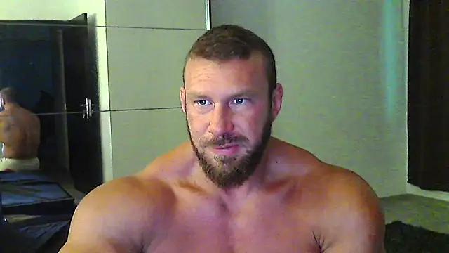 Snapshot of muscularkevin chatting on 06-29-26, 03:24 muscularkevin online show from 06-29-26, 03:24