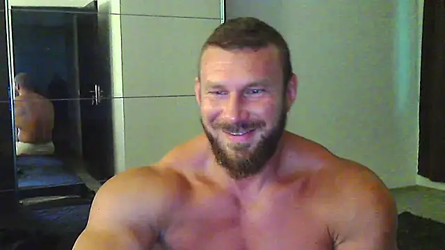 Snapshot of muscularkevin chatting on 06-30-26, 03:29 muscularkevin online show from 06-30-26, 03:29