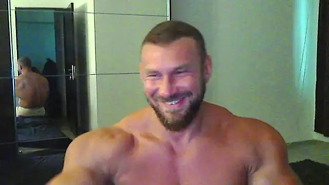 Snapshot of muscularkevin chatting on 07-07-26, 01:15 muscularkevin online show from 07-07-26, 01:15