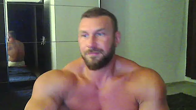 Snapshot of muscularkevin chatting on 07-08-26, 06:12 muscularkevin online show from 07-08-26, 06:12