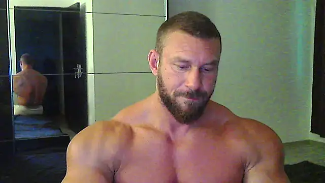 Snapshot of muscularkevin chatting on 07-13-26, 03:31 muscularkevin online show from 07-13-26, 03:31