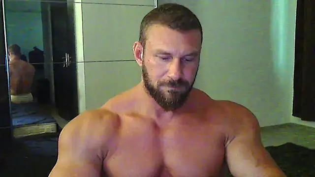 Snapshot of muscularkevin chatting on 07-16-26, 03:07 muscularkevin online show from 07-16-26, 03:07