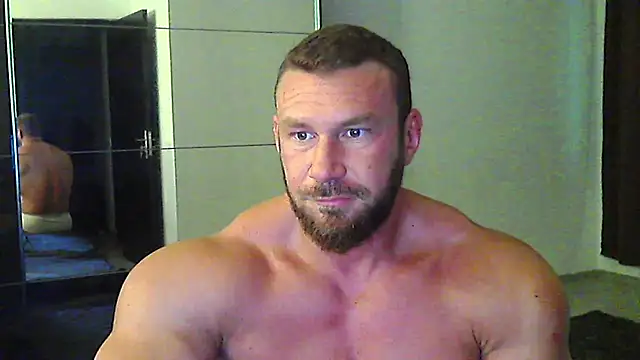 Snapshot of muscularkevin chatting on 07-19-26, 03:21 muscularkevin online show from 07-19-26, 03:21