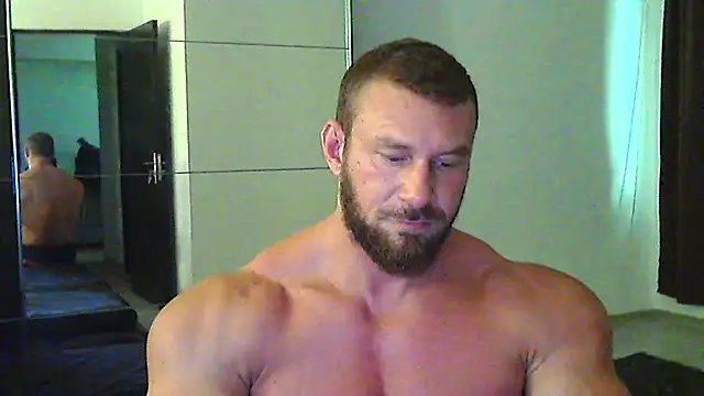 Snapshot of muscularkevin chatting on 07-20-26, 01:02 muscularkevin online show from 07-20-26, 01:02