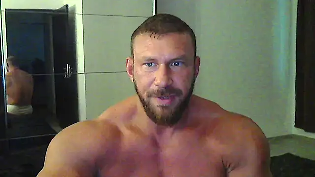 Snapshot of muscularkevin chatting on 07-31-26, 03:50 muscularkevin online show from 07-31-26, 03:50