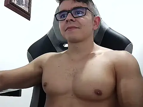 MILCARITAS3 online show from 02-19-26, 06:59