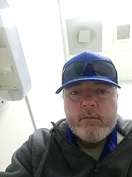 Hotredheadandtoungelasher online show from 11-01-25, 03:36