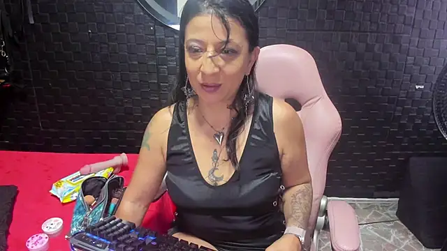 mature sexi40 online show from 03-26-26, 12:44