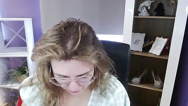 Zoey Erotic online show from 03-27-26, 08:26