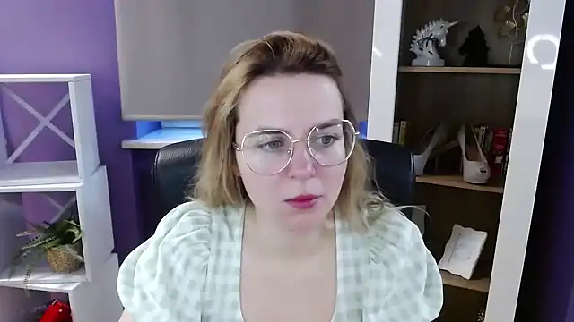 Zoey Erotic online show from 04-15-26, 04:30