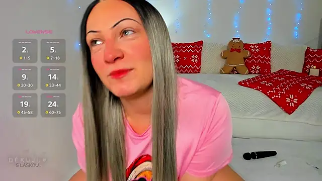 Snapshot of KVerunce chatting on 12-18-24, 09:40 KVerunce online show from 12-18-24, 09:40