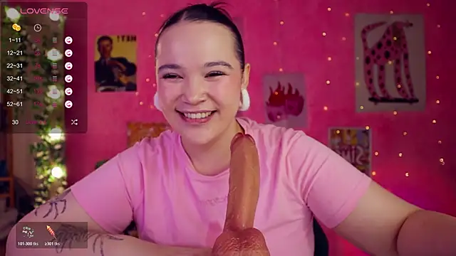 Chery Lady22 online show from 11-15-25, 03:37