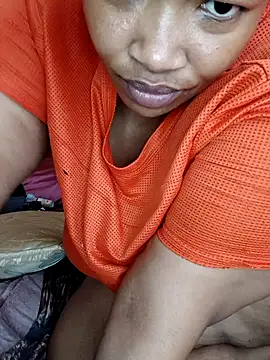 iamSunflower900 online show from 05-08-26, 02:00