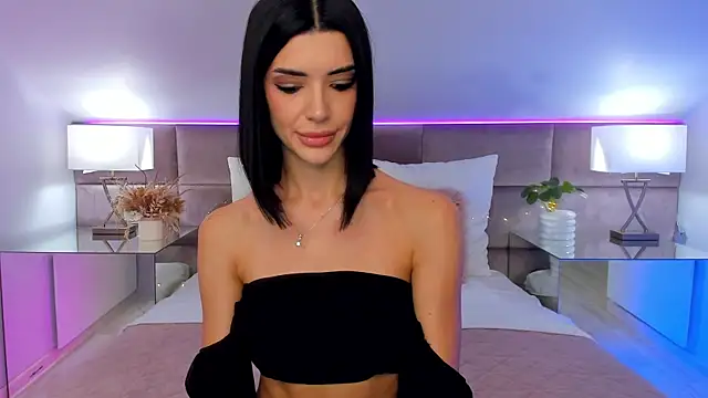 JasmiLyn online show from 10-18-25, 12:28