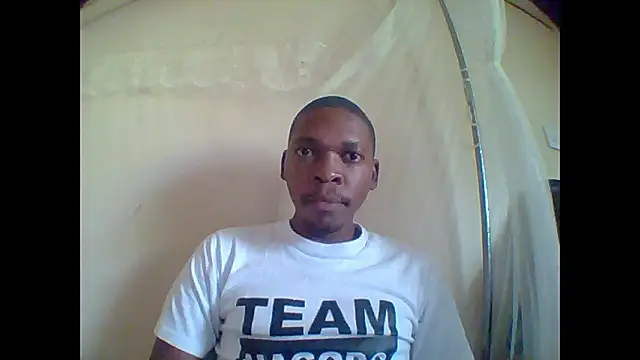 Snapshot of EarthyBull chatting on 12-04-24, 10:35 EarthyBull online show from 12-04-24, 10:35