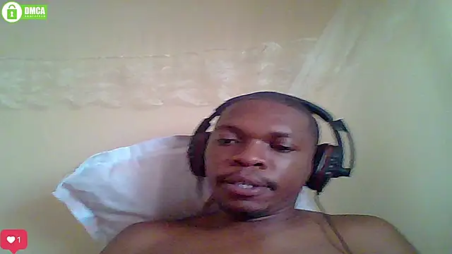 Snapshot of EarthyBull chatting on 02-25-25, 07:52 EarthyBull online show from 02-25-25, 07:52