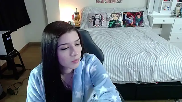 Snapshot of kittykat18x chatting on 07-19-26, 12:58 kittykat18x online show from 07-19-26, 12:58