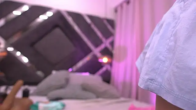 violeta aroca online show from 11-01-25, 03:08