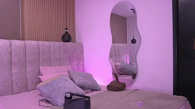 violeta aroca online show from 06-20-26, 03:09