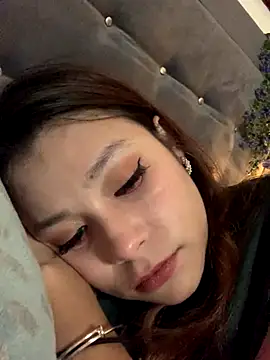 3littleschoolteens online show from 11-17-25, 06:19