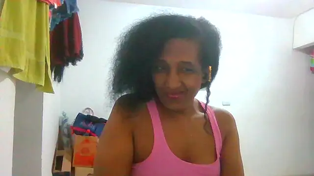 Snapshot of Aishamara chatting on 02-07-25, 11:13 Aishamara online show from 02-07-25, 11:13