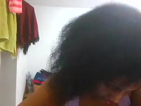 Snapshot of Aishamara chatting on 02-09-25, 01:44 Aishamara online show from 02-09-25, 01:44