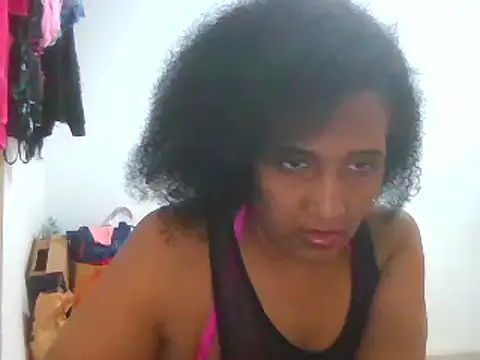 Snapshot of Aishamara chatting on 02-17-25, 08:04 Aishamara online show from 02-17-25, 08:04