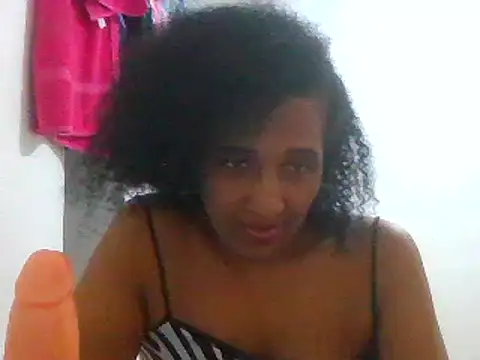 Snapshot of Aishamara chatting on 02-18-25, 04:26 Aishamara online show from 02-18-25, 04:26