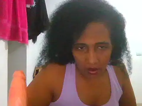 Snapshot of Aishamara chatting on 02-21-25, 07:23 Aishamara online show from 02-21-25, 07:23
