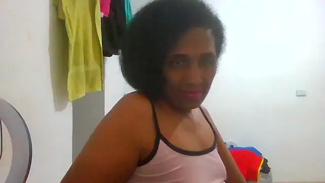 Snapshot of Aishamara chatting on 09-23-25, 09:01 Aishamara online show from 09-23-25, 09:01
