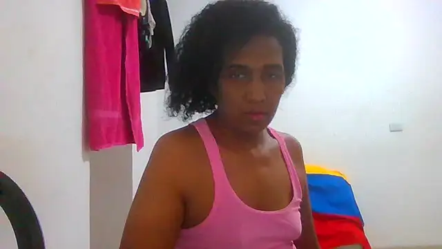 Snapshot of Aishamara chatting on 09-28-25, 01:27 Aishamara online show from 09-28-25, 01:27