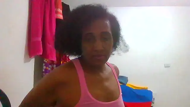Snapshot of Aishamara chatting on 10-04-25, 07:06 Aishamara online show from 10-04-25, 07:06