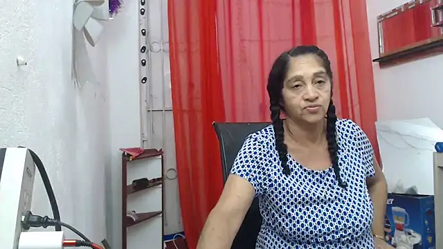 heyline milf online show from 05-26-26, 06:04