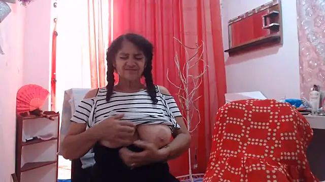 heyline milf online show from 06-08-26, 02:06