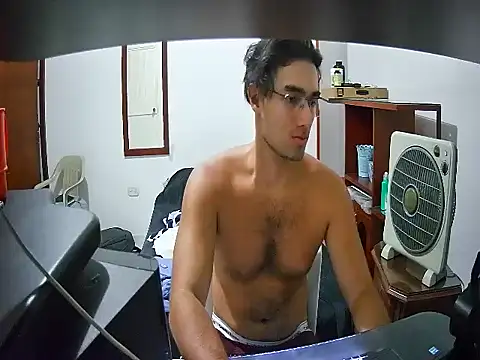 lechero226 online show from 12-14-25, 02:28