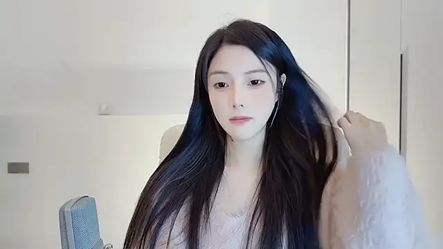 HaagenDazs  online show from 11-19-25, 05:40