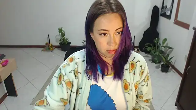 charlottezoe15 online show from 05-22-26, 10:10
