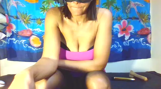 Snapshot of laetitiafun chatting on 03-05-25, 02:34 laetitiafun online show from 03-05-25, 02:34