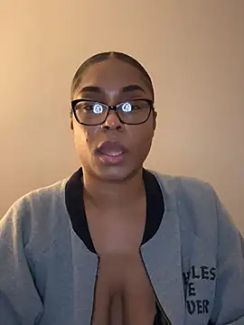 CandyLuxxxx online show from 12-27-24, 09:50