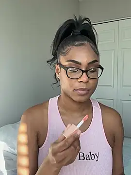 CandyLuxxxx online show from 01-17-25, 06:12