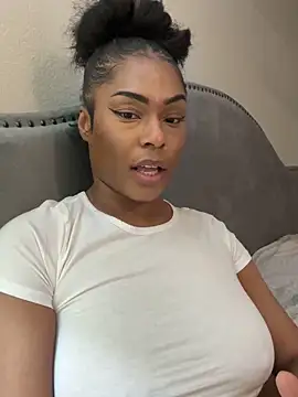 CandyLuxxxx online show from 03-06-25, 01:37