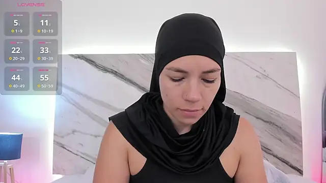 aisha vs online show from 03-30-26, 01:12