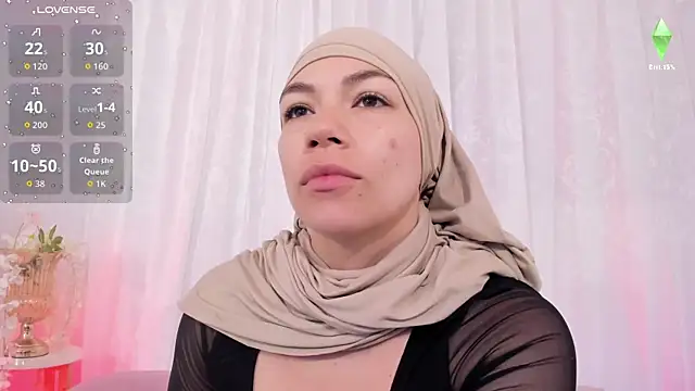 Snapshot of aisha_vs chatting on 06-06-26, 12:43 aisha vs online show from 06-06-26, 12:43
