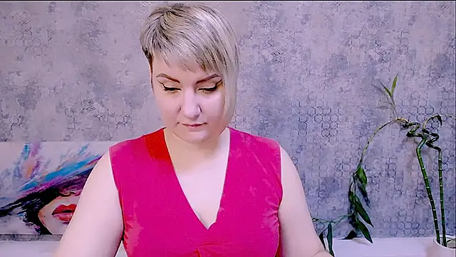 Snapshot of Djullia chatting on 11-25-25, 06:46 Djullia online show from 11-25-25, 06:46