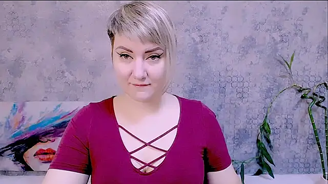 Snapshot of Djullia chatting on 11-30-25, 05:11 Djullia online show from 11-30-25, 05:11