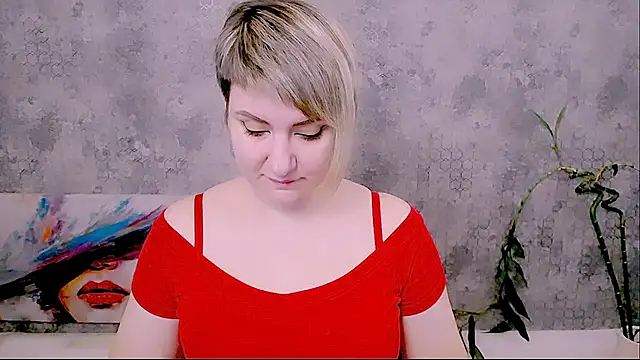 Snapshot of Djullia chatting on 01-11-26, 06:29 Djullia online show from 01-11-26, 06:29