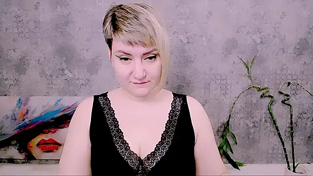 Djullia online show from 04-18-26, 05:11